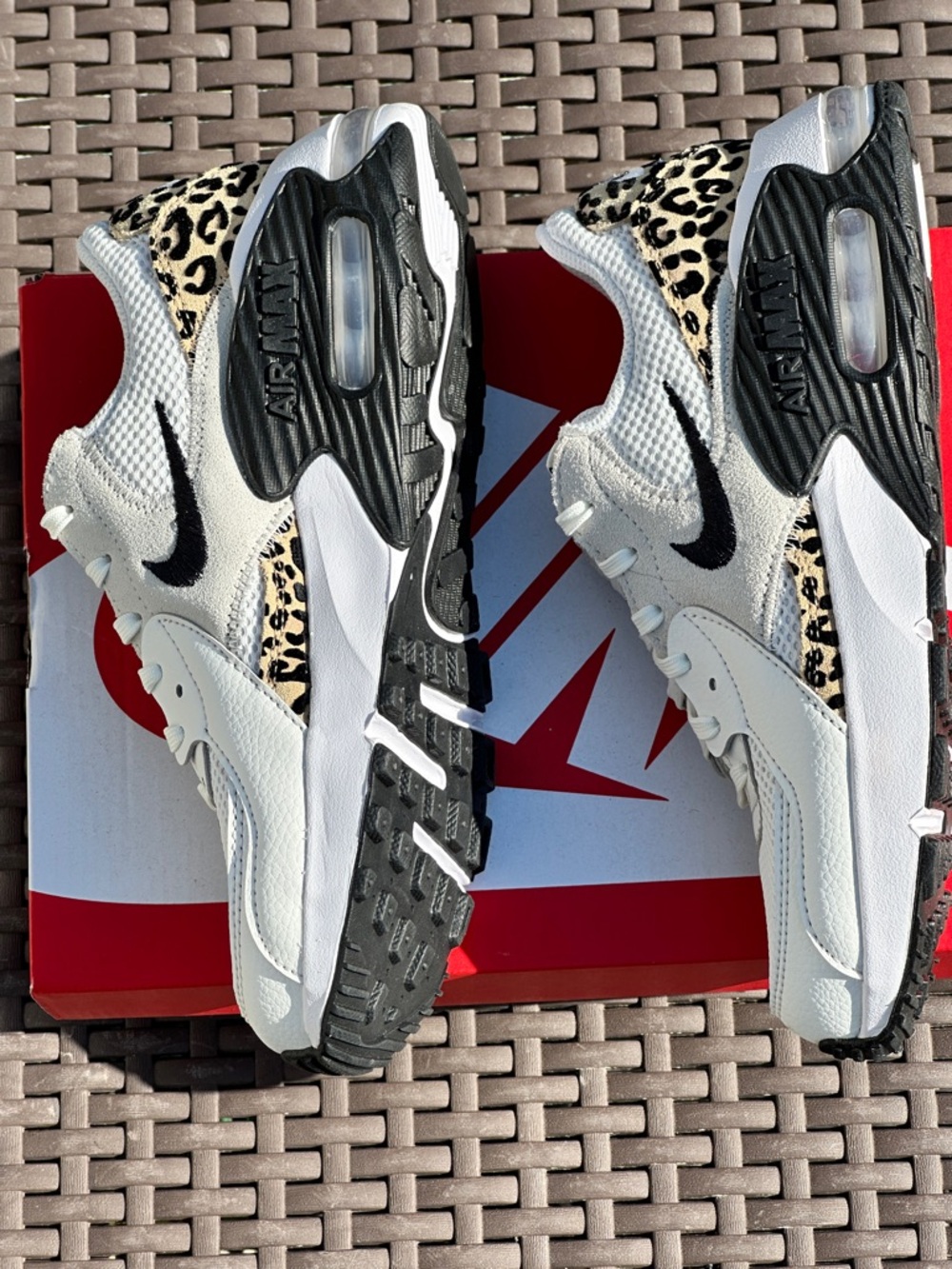 Nike Air Max Excee White Leopard Print Lifestyle Casual Sneaker Womens 6.5 NEW - Picture 6 of 9